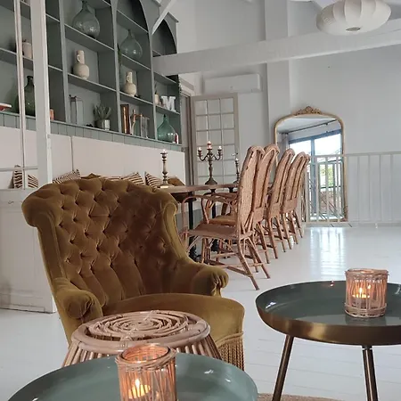 Maison Charmeilles - La Couette-café Fronsac (Gironde)