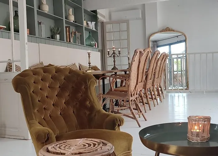 Maison Charmeilles - La Couette-café Fronsac (Gironde)